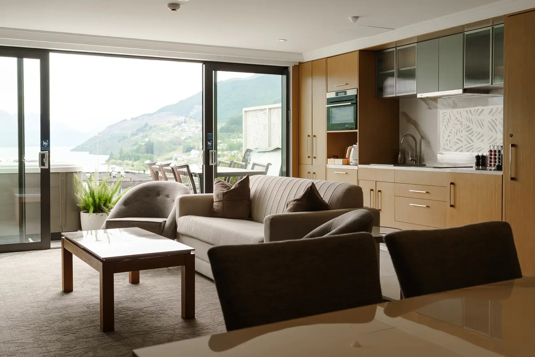 The Carlin suite image.