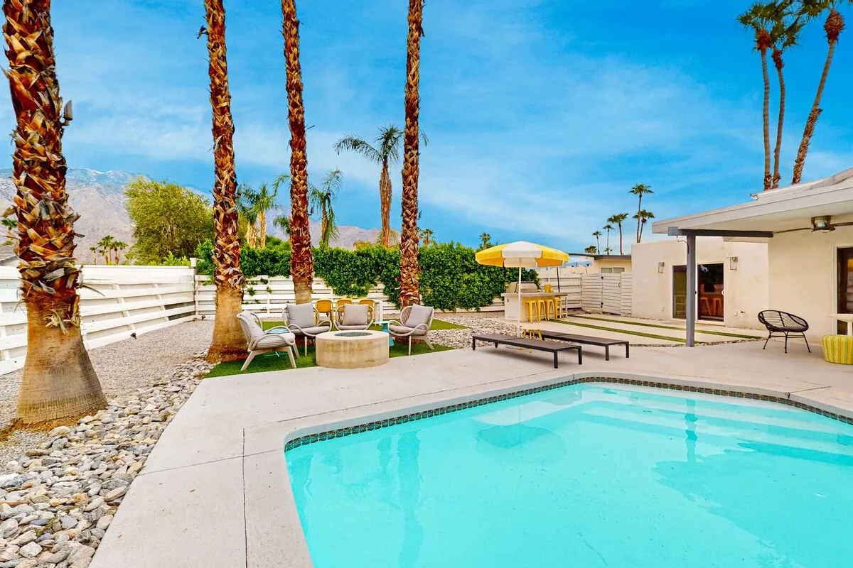 Twelve Palms - 67924