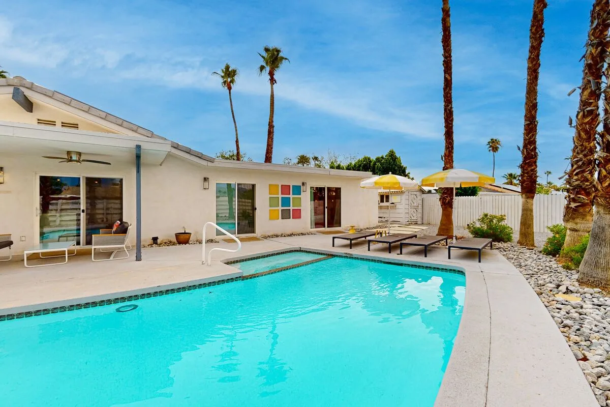 Twelve Palms - 67924