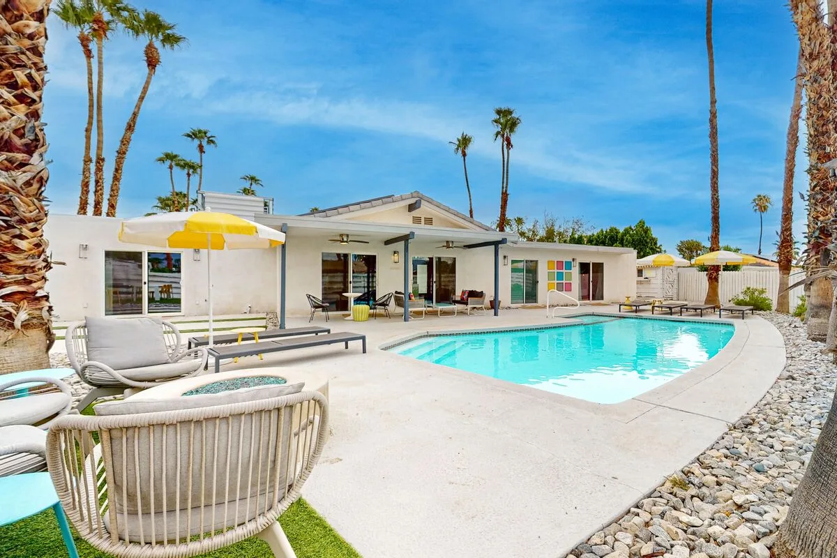 Twelve Palms - 67924