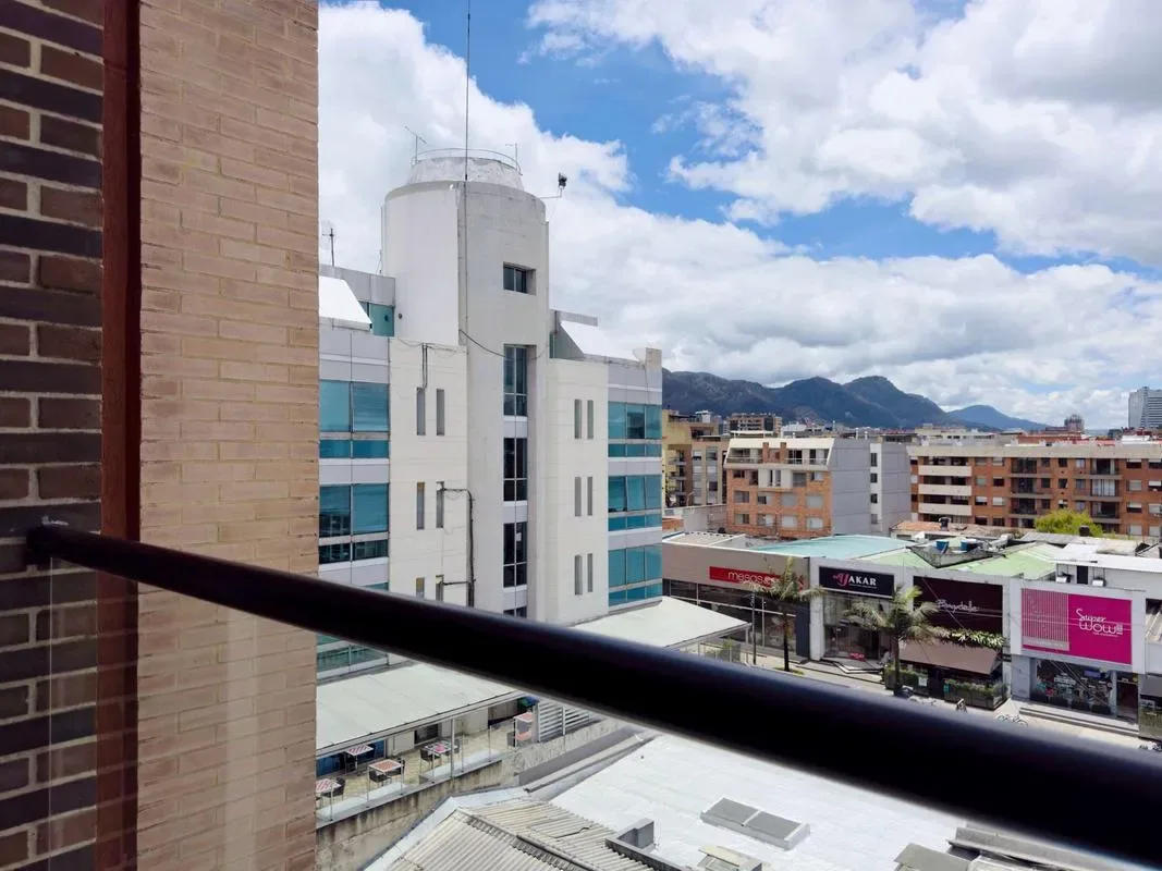 Amazing Loft in Santa Barbara w/ Balcony