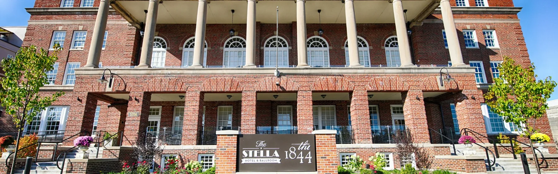 The Stella Hotel & Ballroom