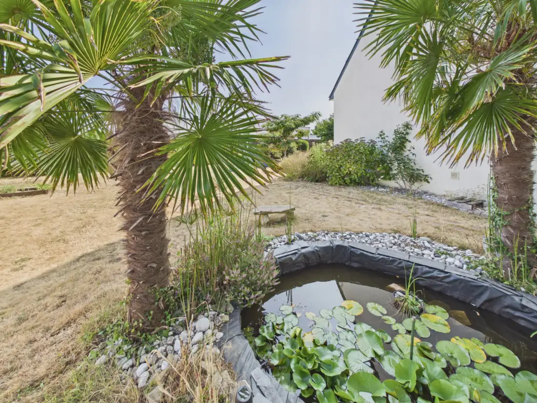 Casa de vacaciones en Tréméoc con jardín cerrado