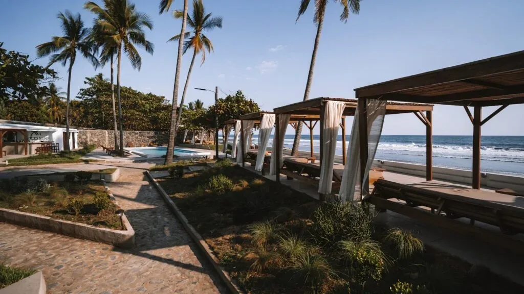 Hotel en Surf City El Salvador