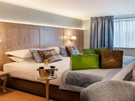 Avalon House Hotel