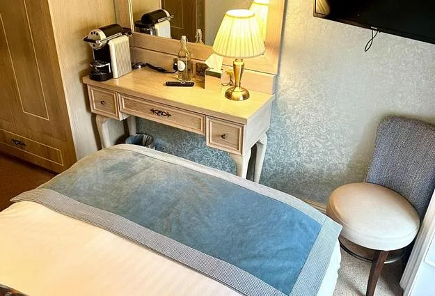 Cosy single room