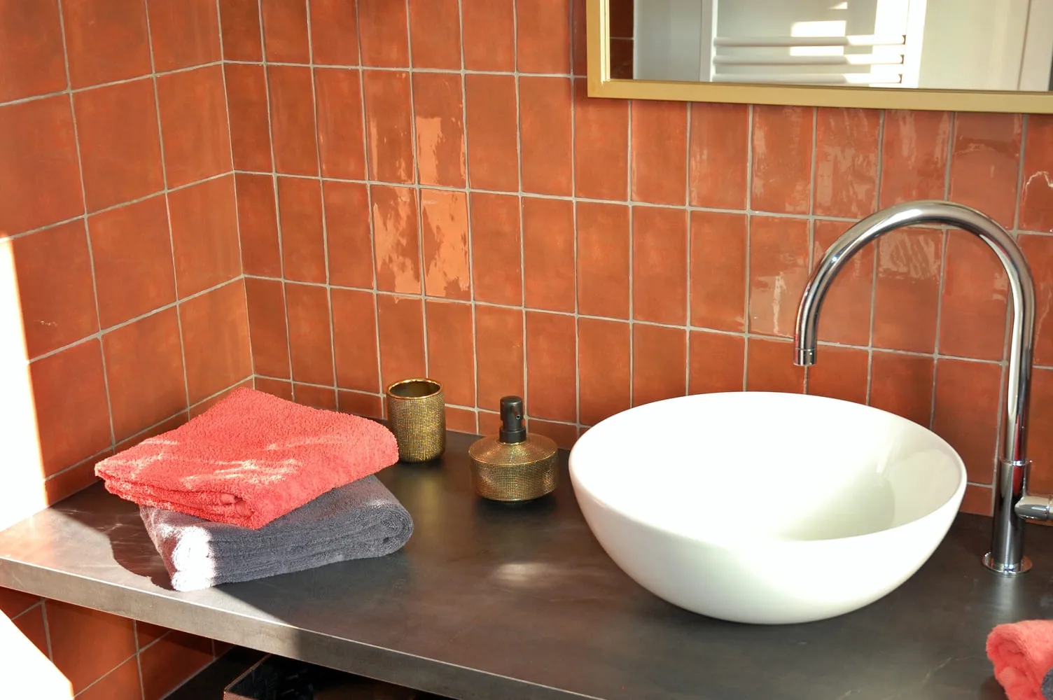 Nuit des Temps bathroom