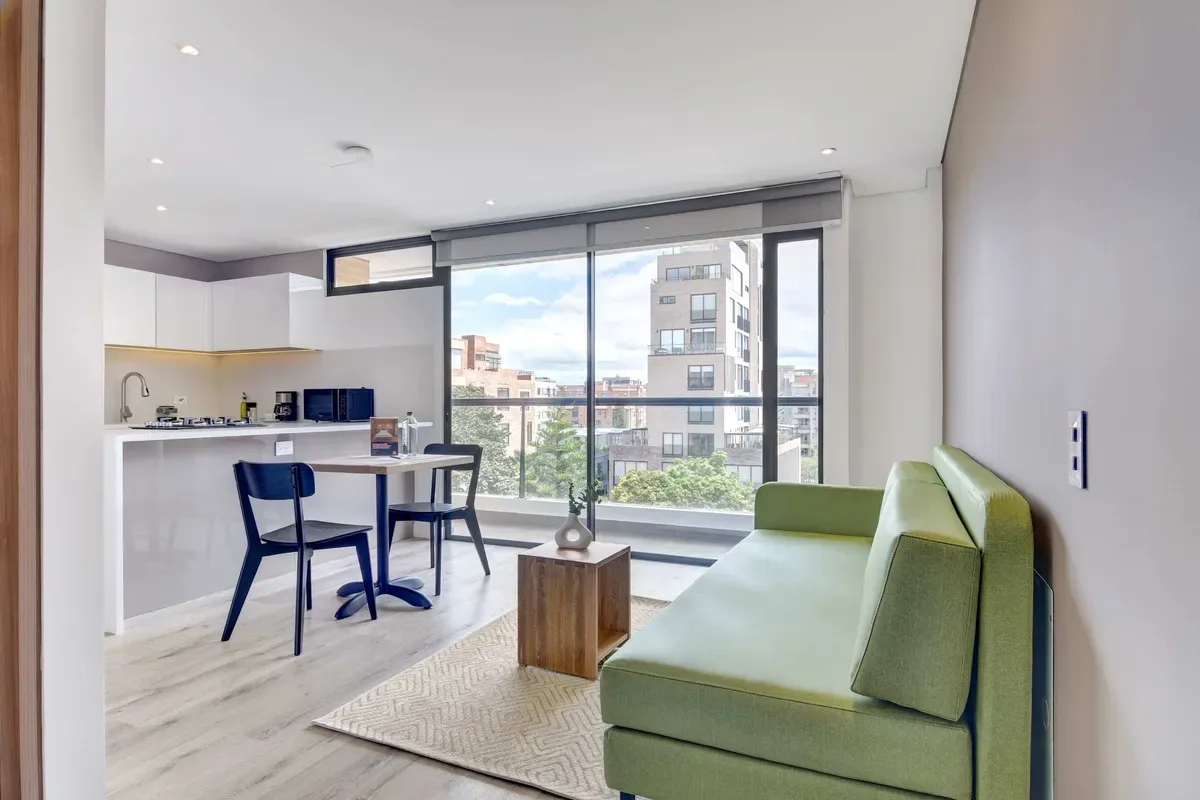 Beautiful 1BR in Santa Barbara w/ Balcony