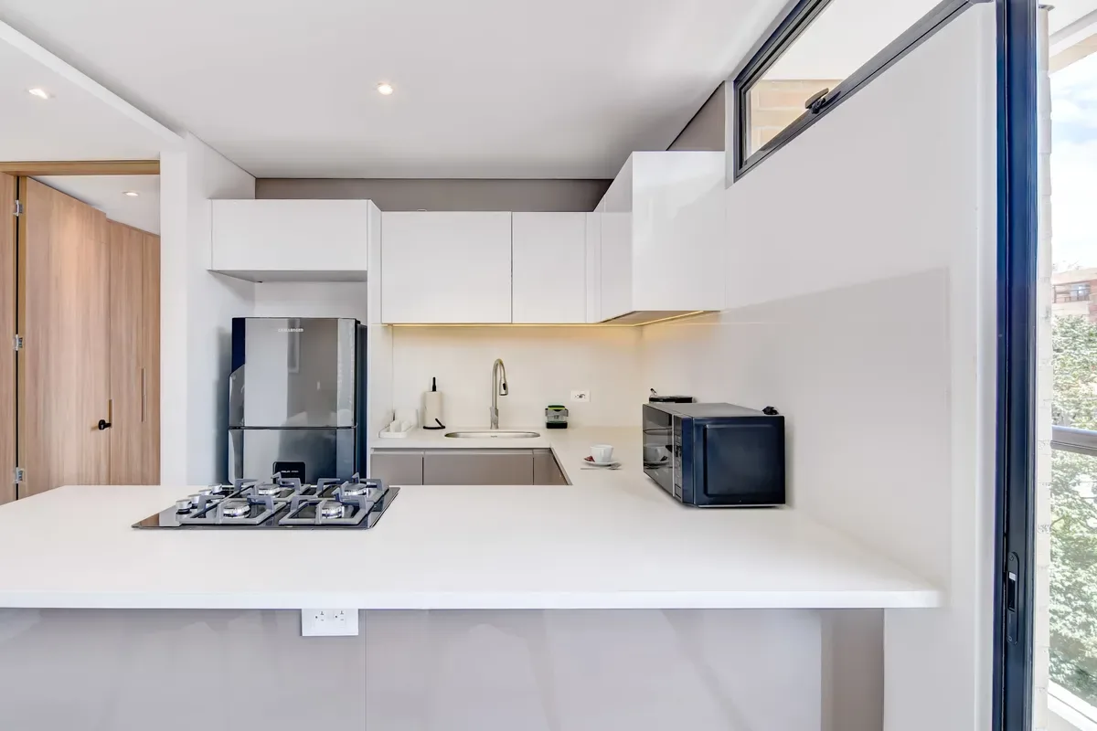 Beautiful 1BR in Santa Barbara w/ Balcony