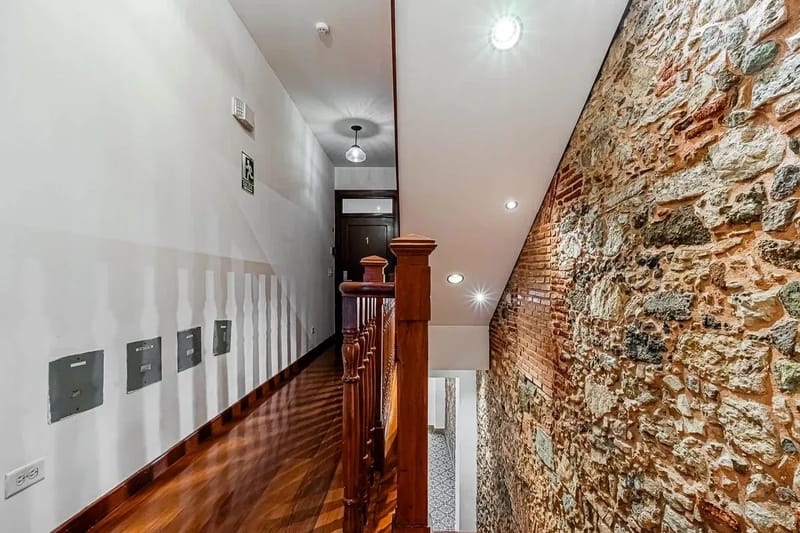Classy 1BR in Plaza Herrera w/ Balcony