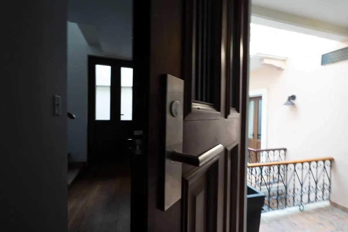 Classy 1BR in Plaza Herrera w/ Balcony