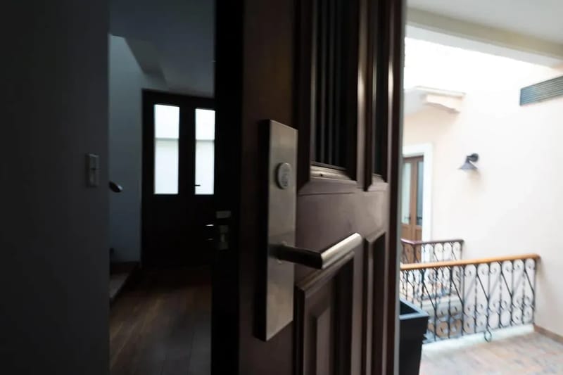Classy 1BR in Plaza Herrera w/ Balcony