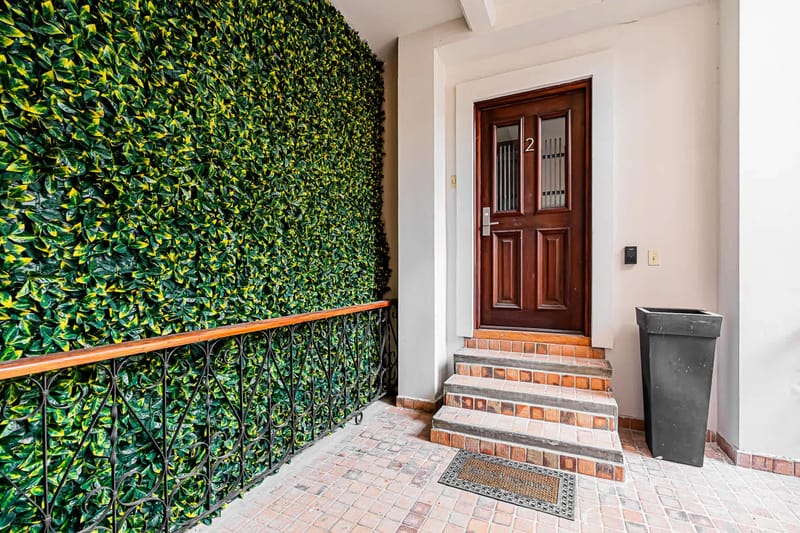 Classy 1BR in Plaza Herrera w/ Balcony