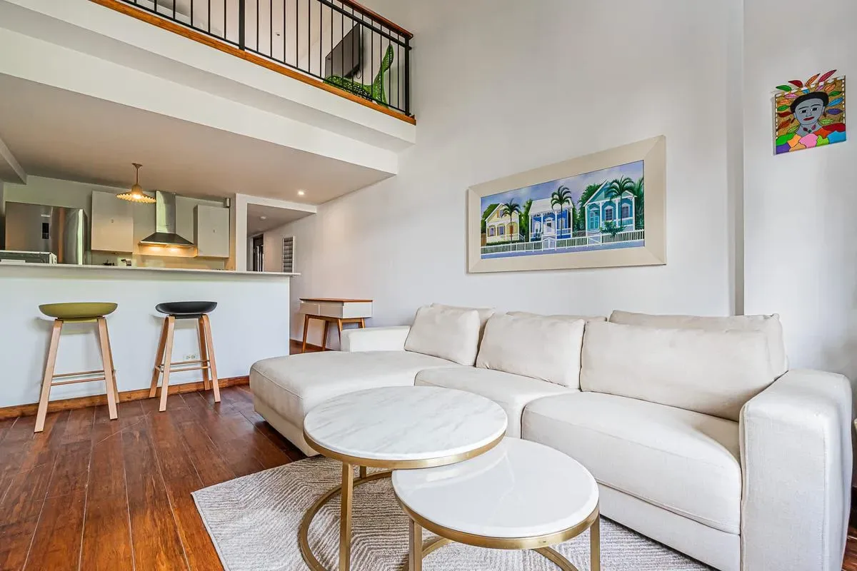 Classy 1BR in Plaza Herrera w/ Balcony