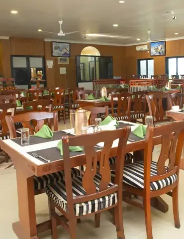Restaurante Saino en el Hotel Jungle Crown