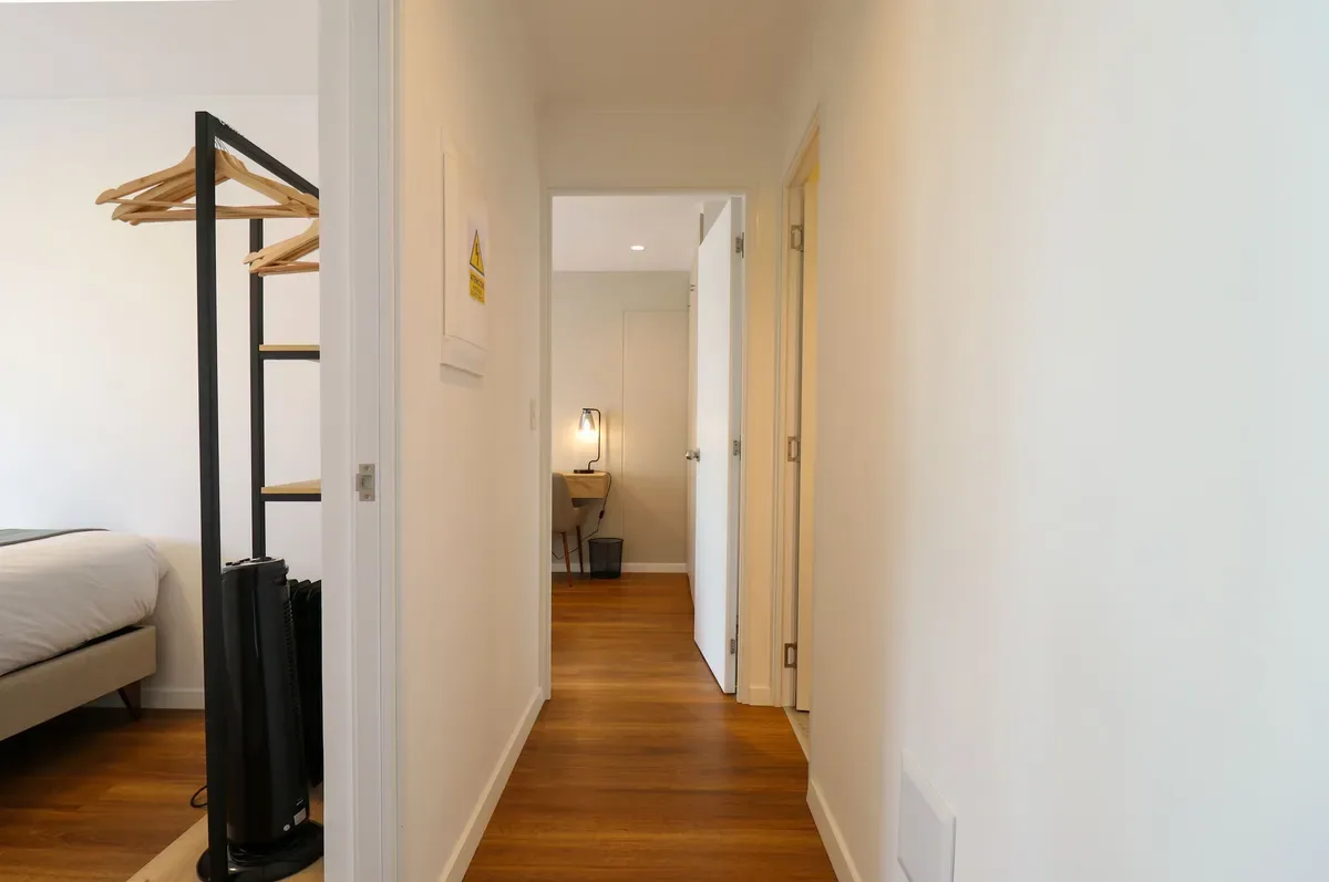 Modern & Bright 2BR w/ Balcony in Miraflores