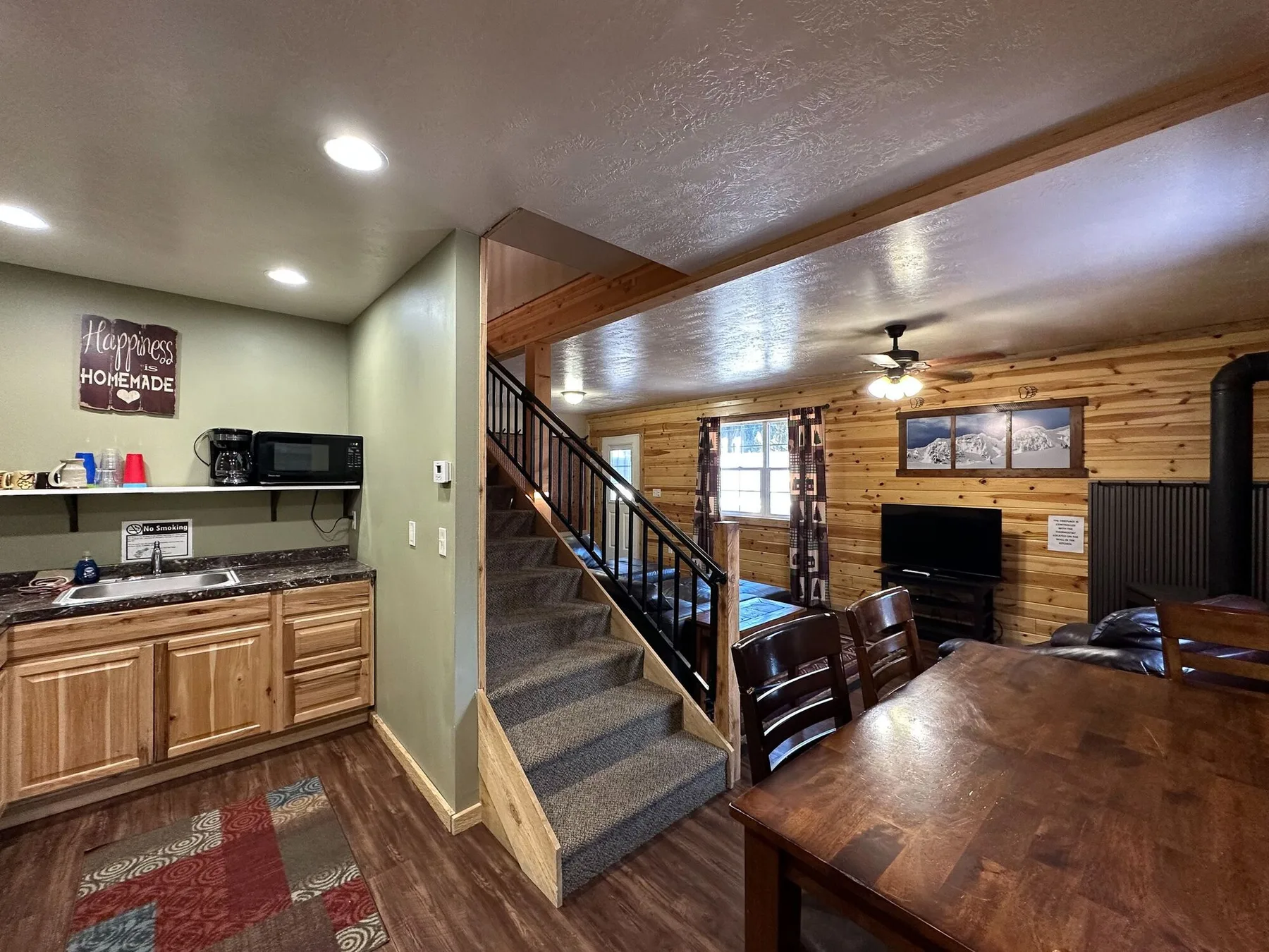 Antlers Lodge accommodation photo