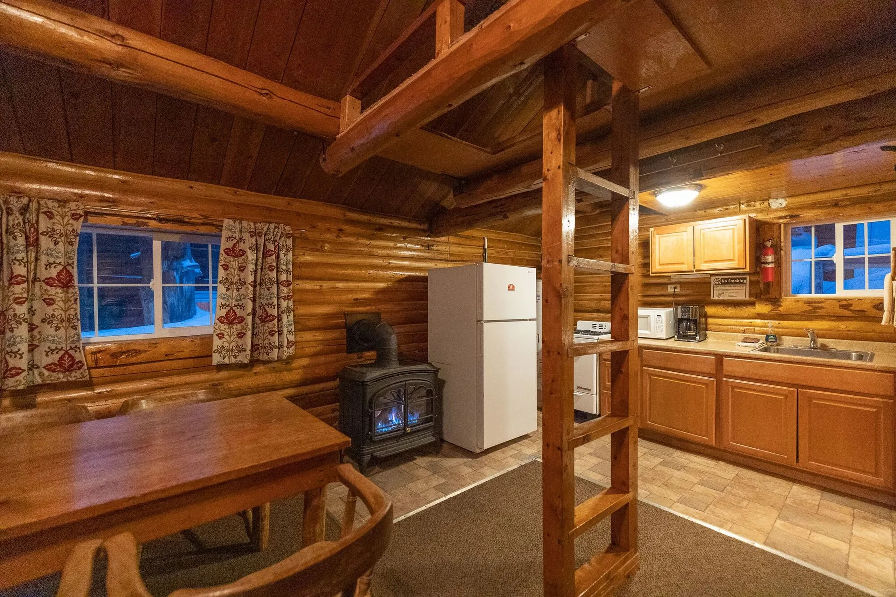 Antlers Lodge accommodation photo