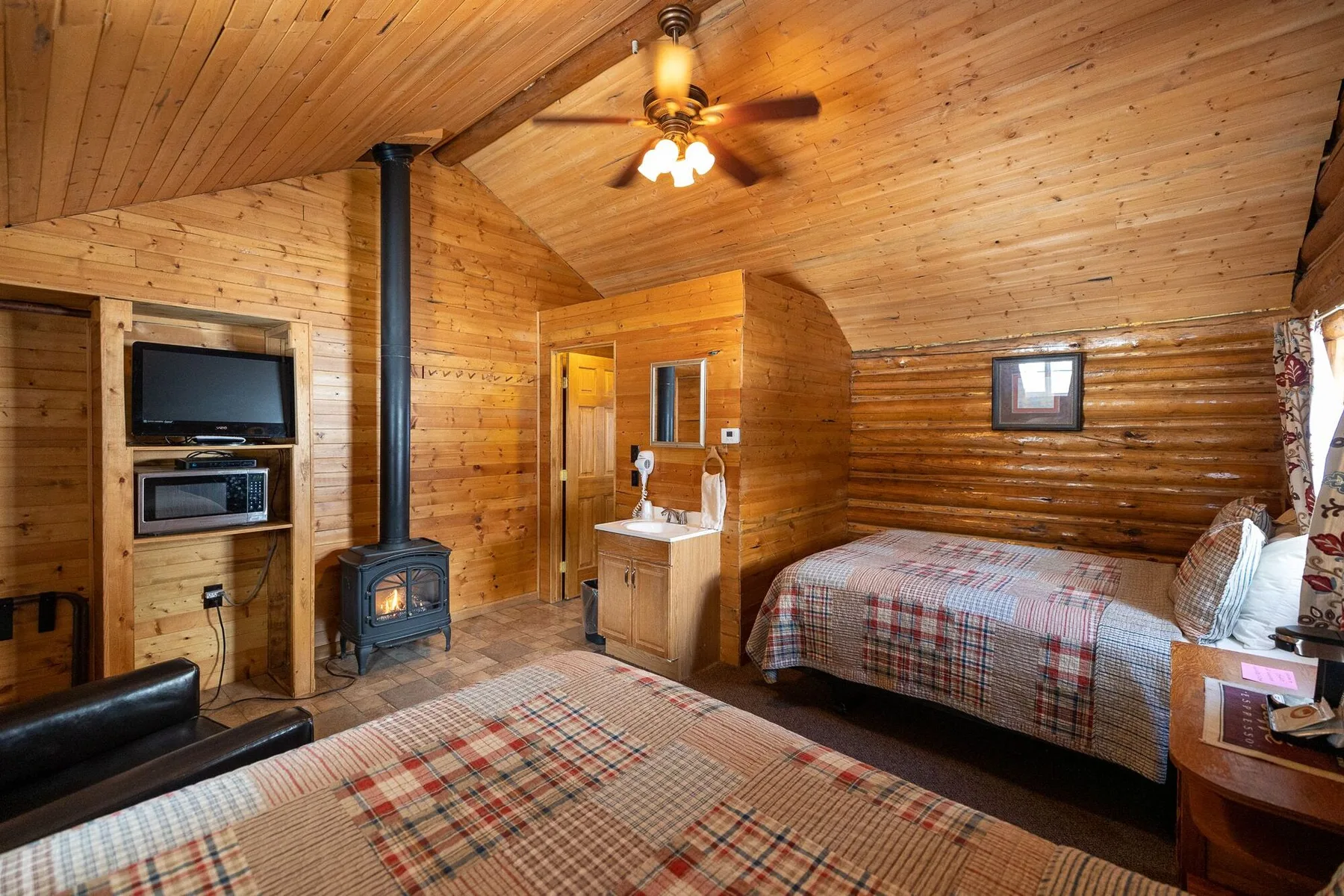 Antlers Lodge accommodation photo