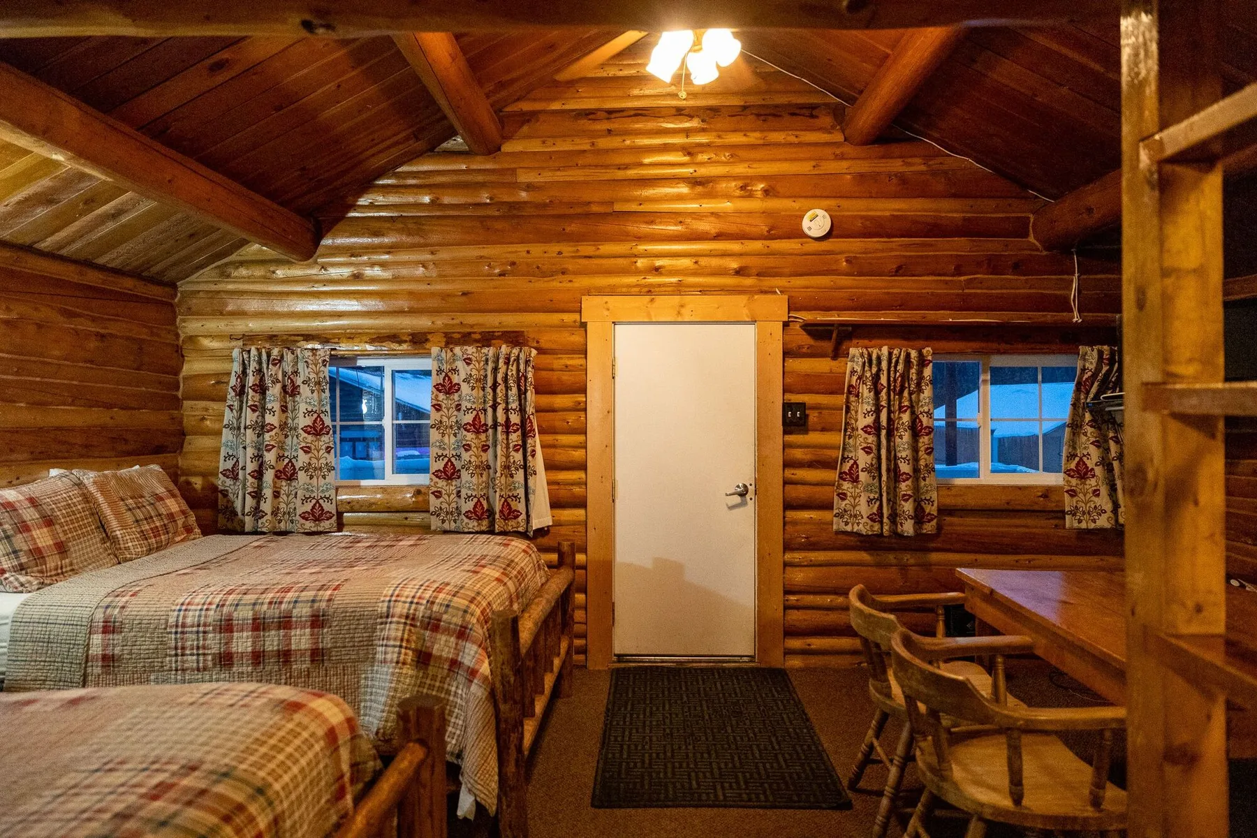 Antlers Lodge accommodation photo