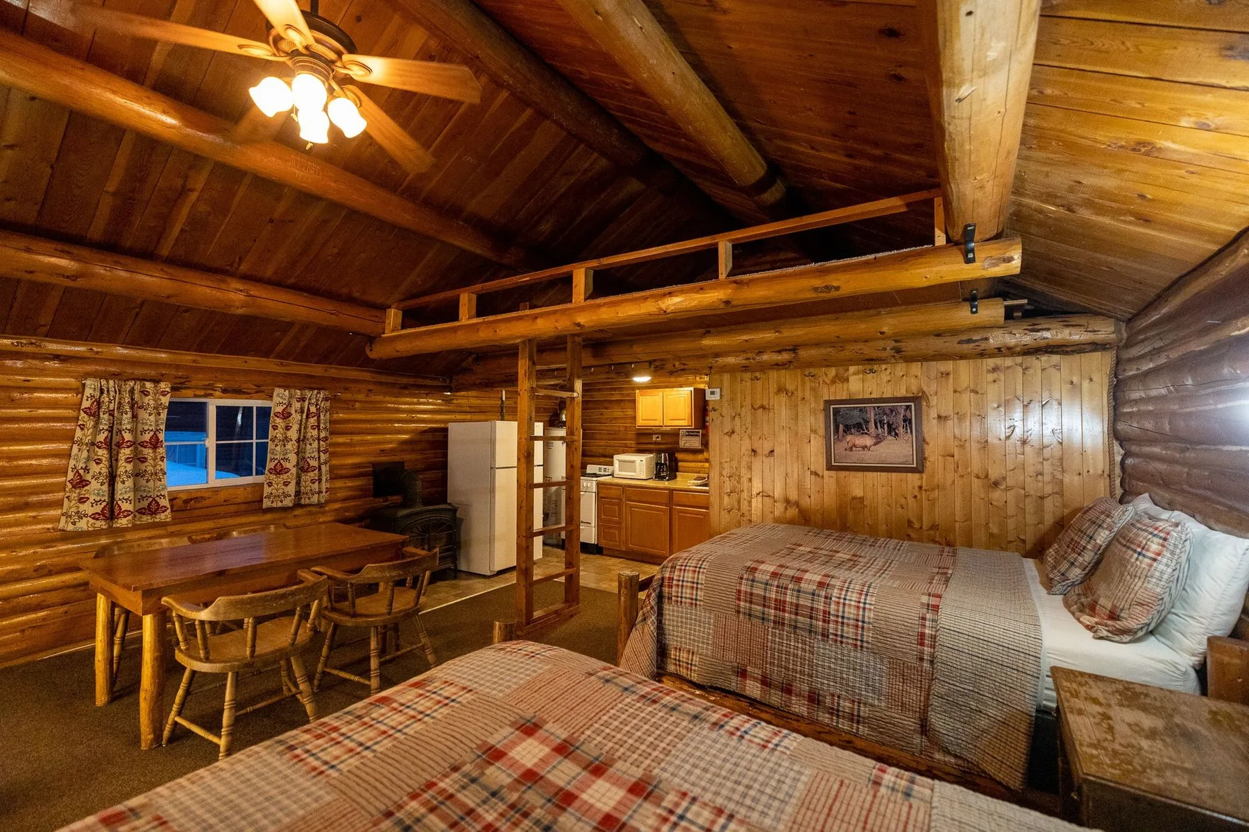 Antlers Lodge accommodation photo