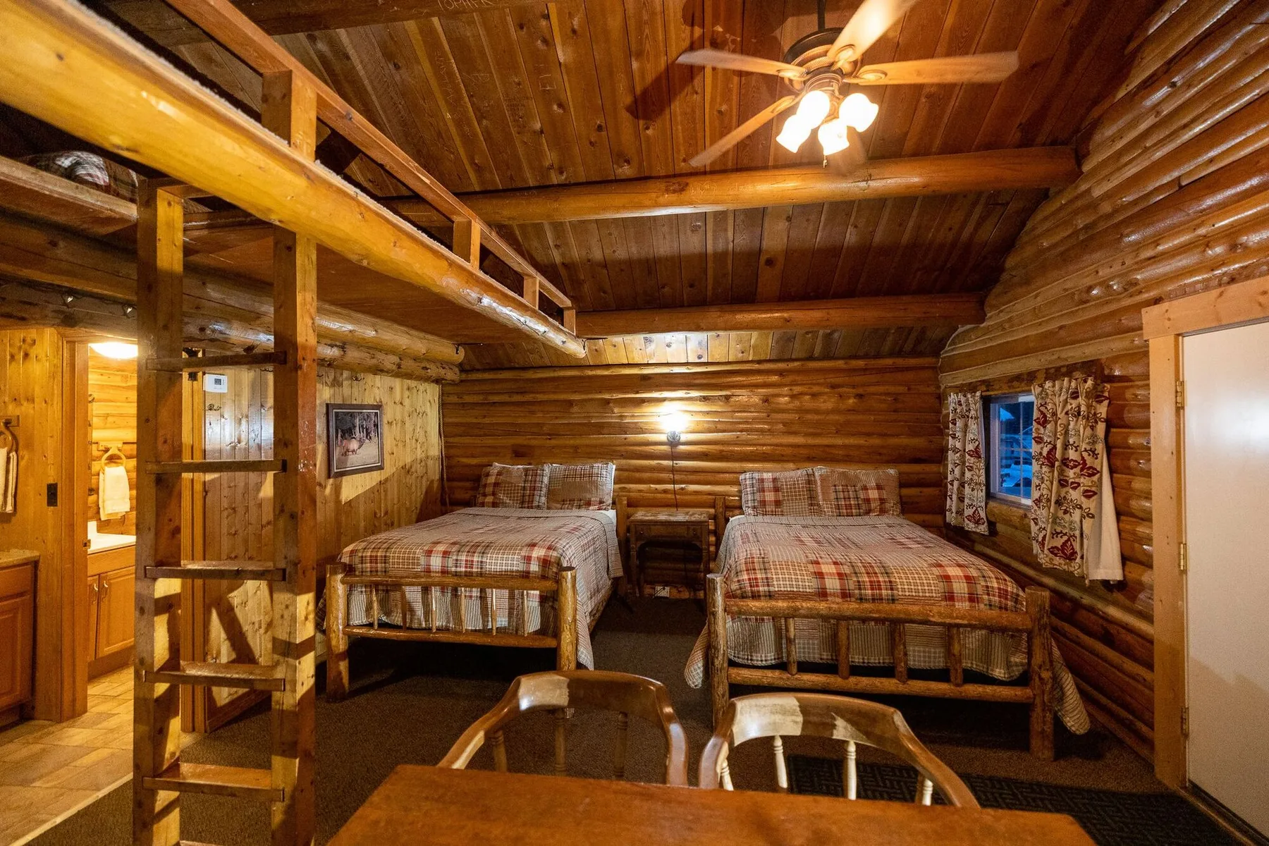 Antlers Lodge accommodation photo