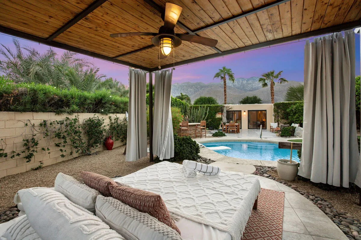 Adobe Barona Dream