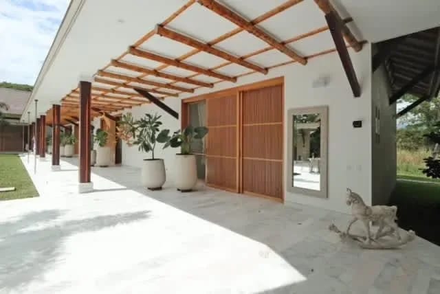 Glowing 7BR Villa with Pool at Mesa de Yeguas