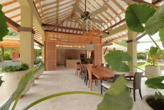Glowing 7BR Villa with Pool at Mesa de Yeguas