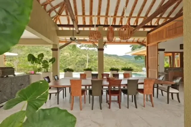 Glowing 7BR Villa with Pool at Mesa de Yeguas