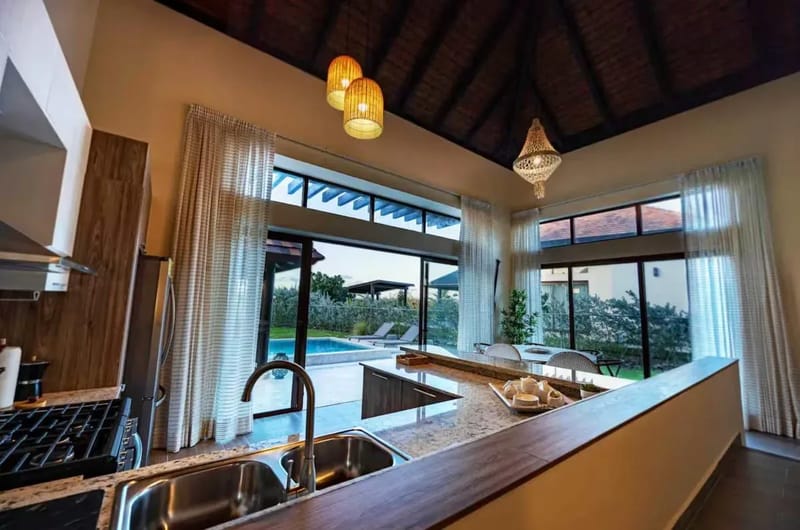 Amazing 3BR House w/ Pool & Garden Views