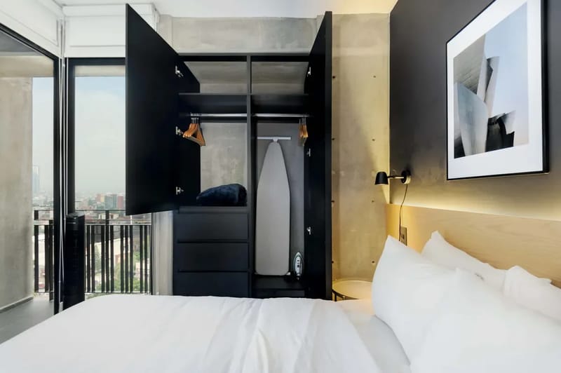 Polished 1BR w/ Balcony in Tabacalera