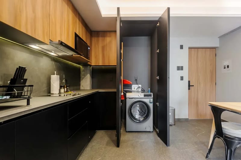 Polished 1BR w/ Balcony in Tabacalera