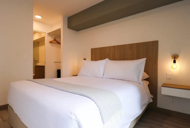 Mesmerizing 2BR with Balcony in the Heart of Miraflores