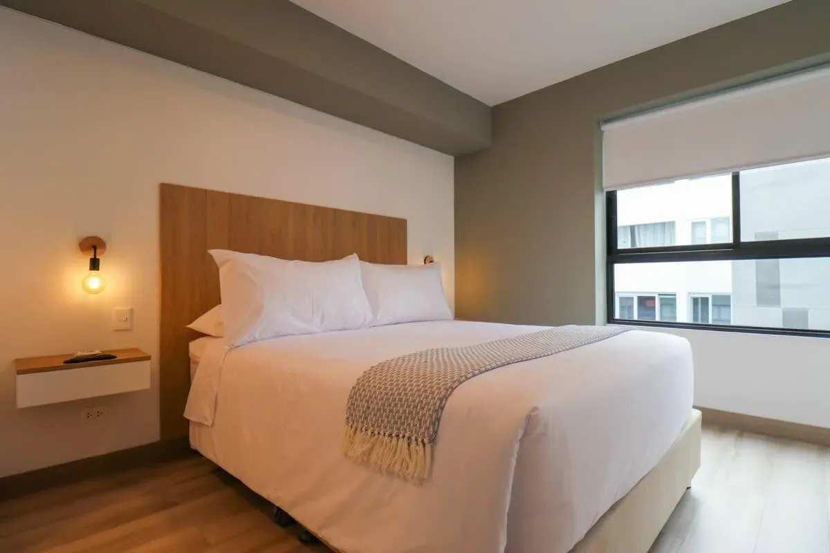 Mesmerizing 2BR with Balcony in the Heart of Miraflores