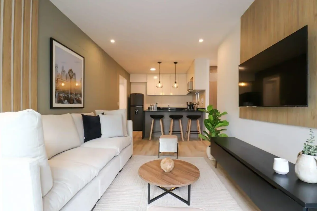 Mesmerizing 2BR with Balcony in the Heart of Miraflores