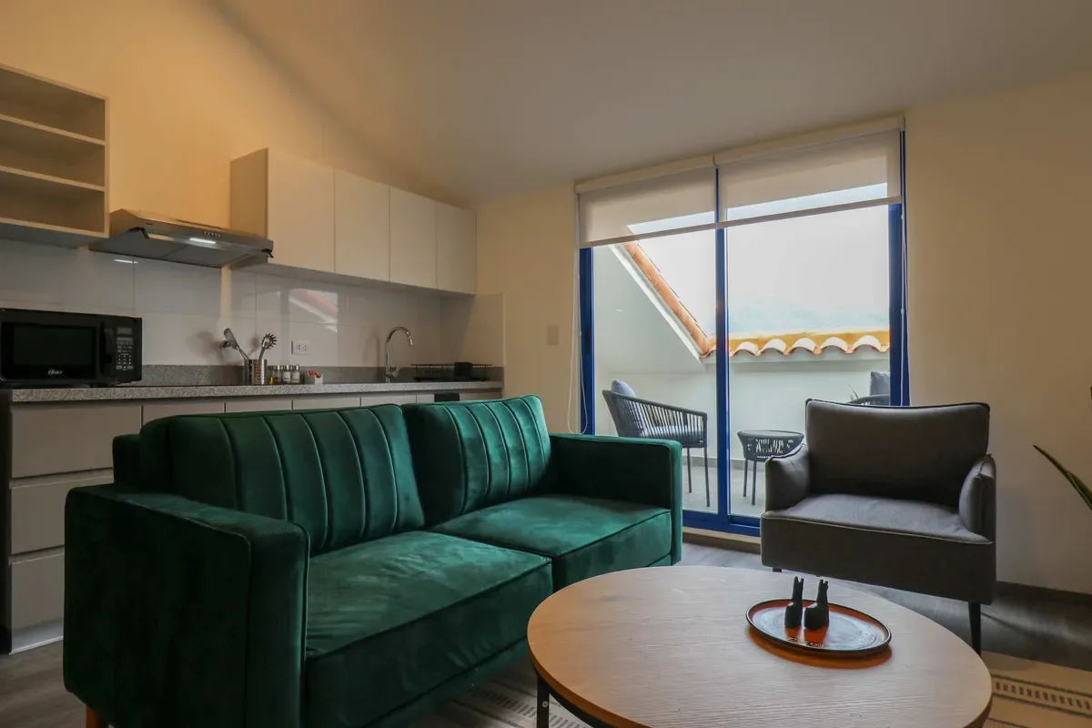 Spacious 2BR in Historic Cusco w/ Balcony