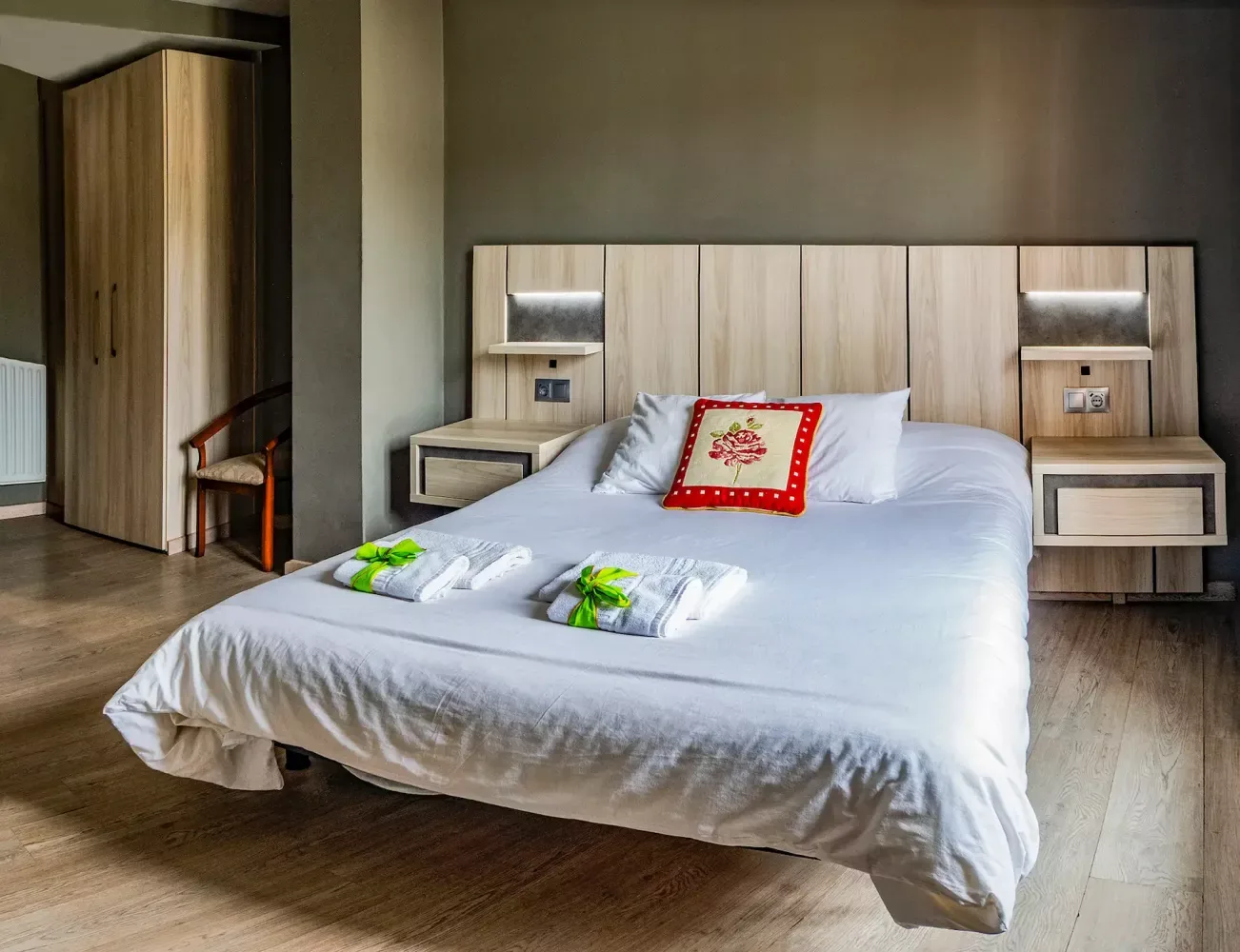 Double bed in room 101