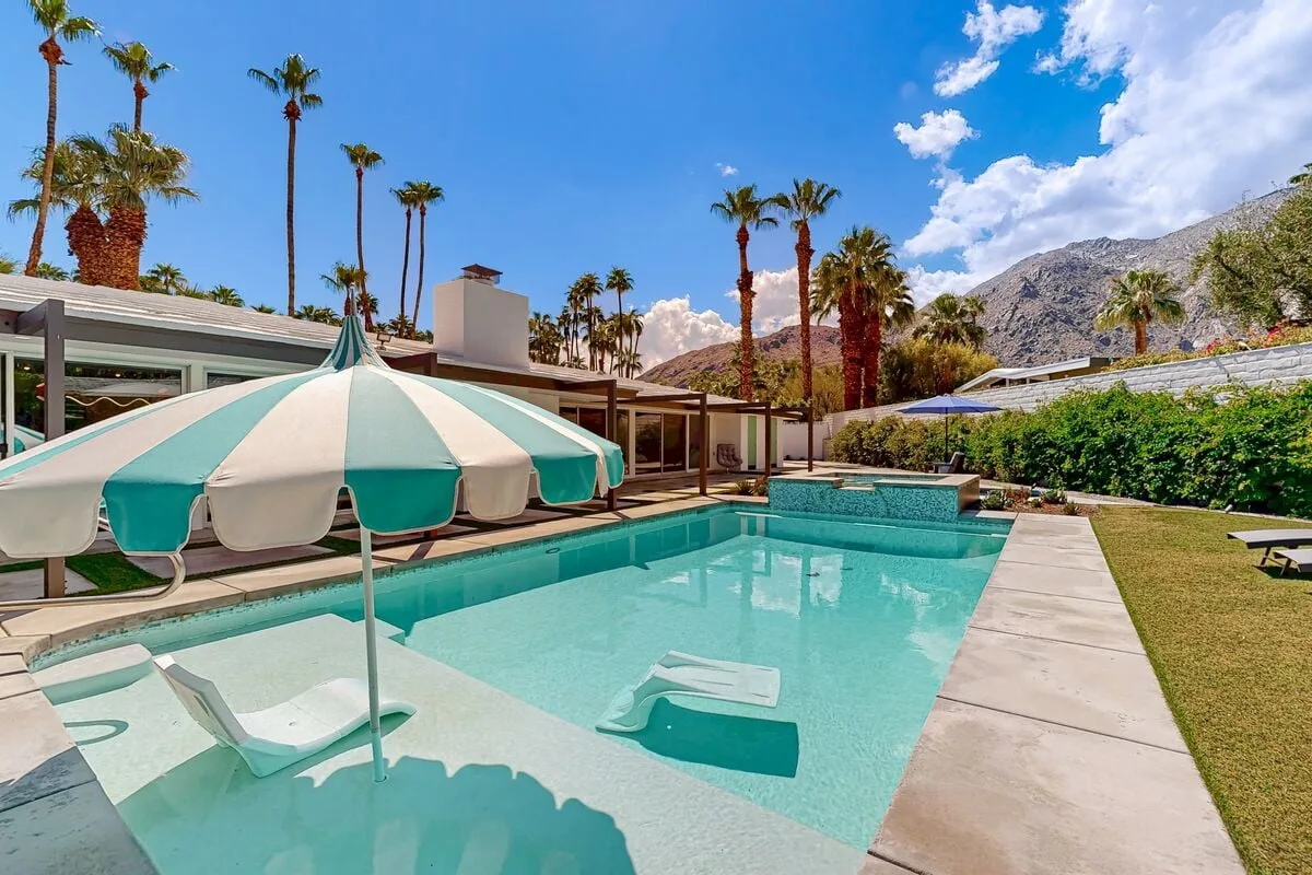 The Desert Lounge