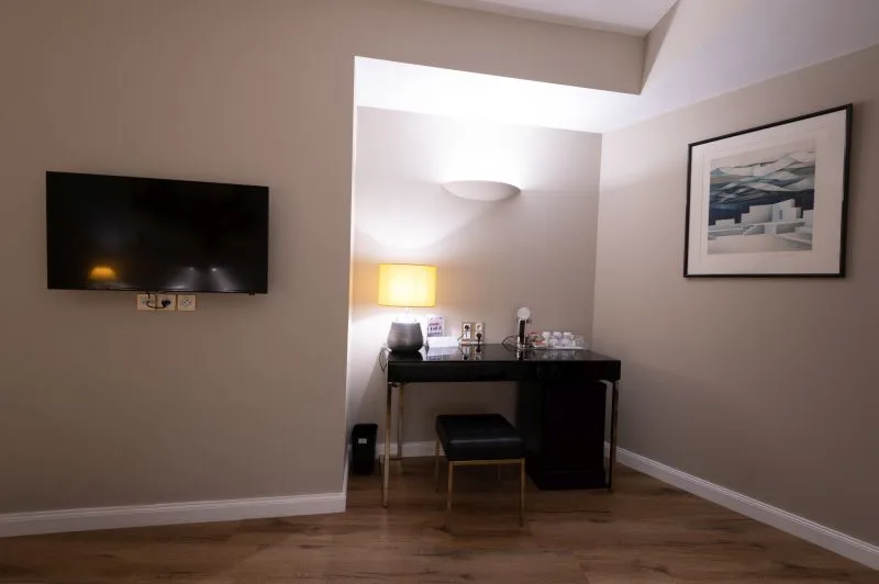 Superior family room with Citadel view