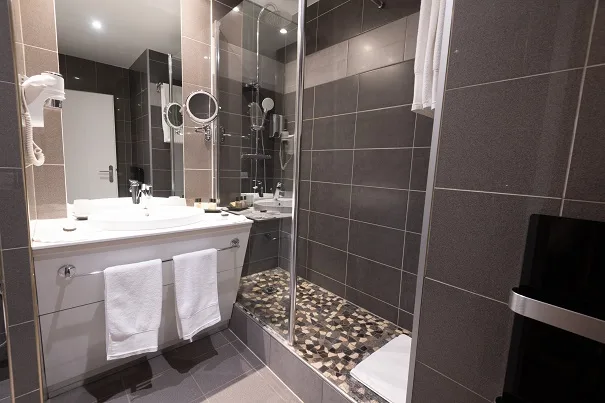 Privilege room