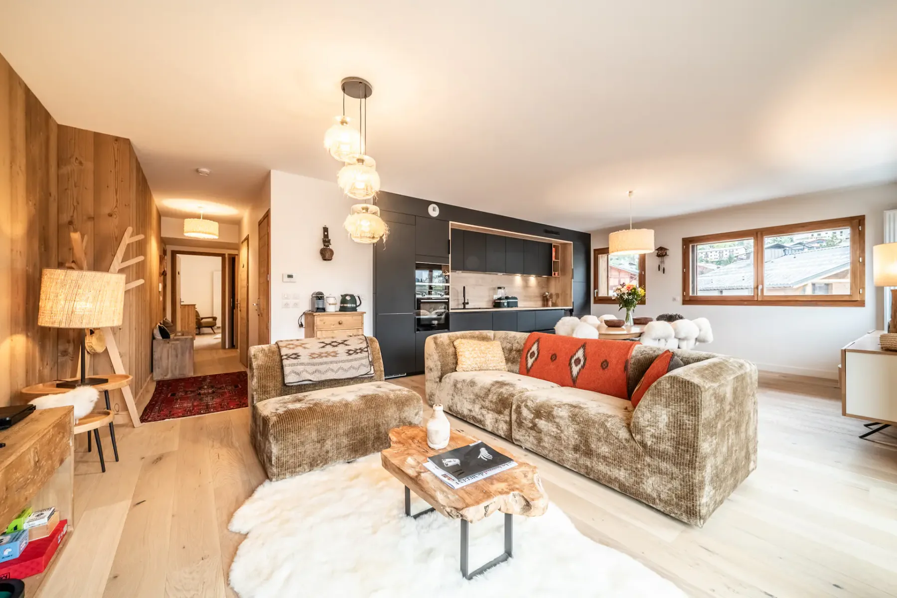 Spacious alpine living room family apartment Centaurea Megève