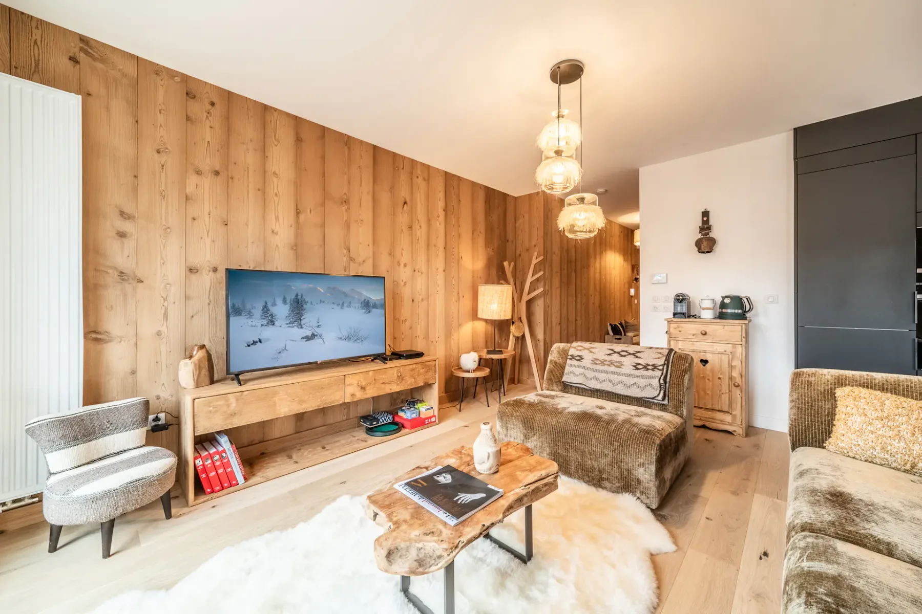 Spacious alpine living room family apartment Centaurea Megève