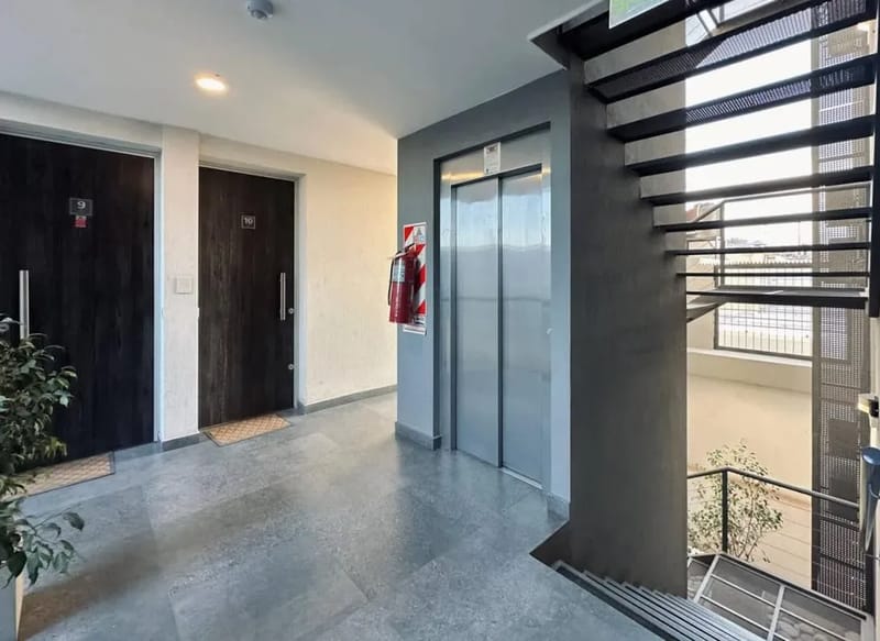 Stylish 1BR w/ AC & Mountain Views