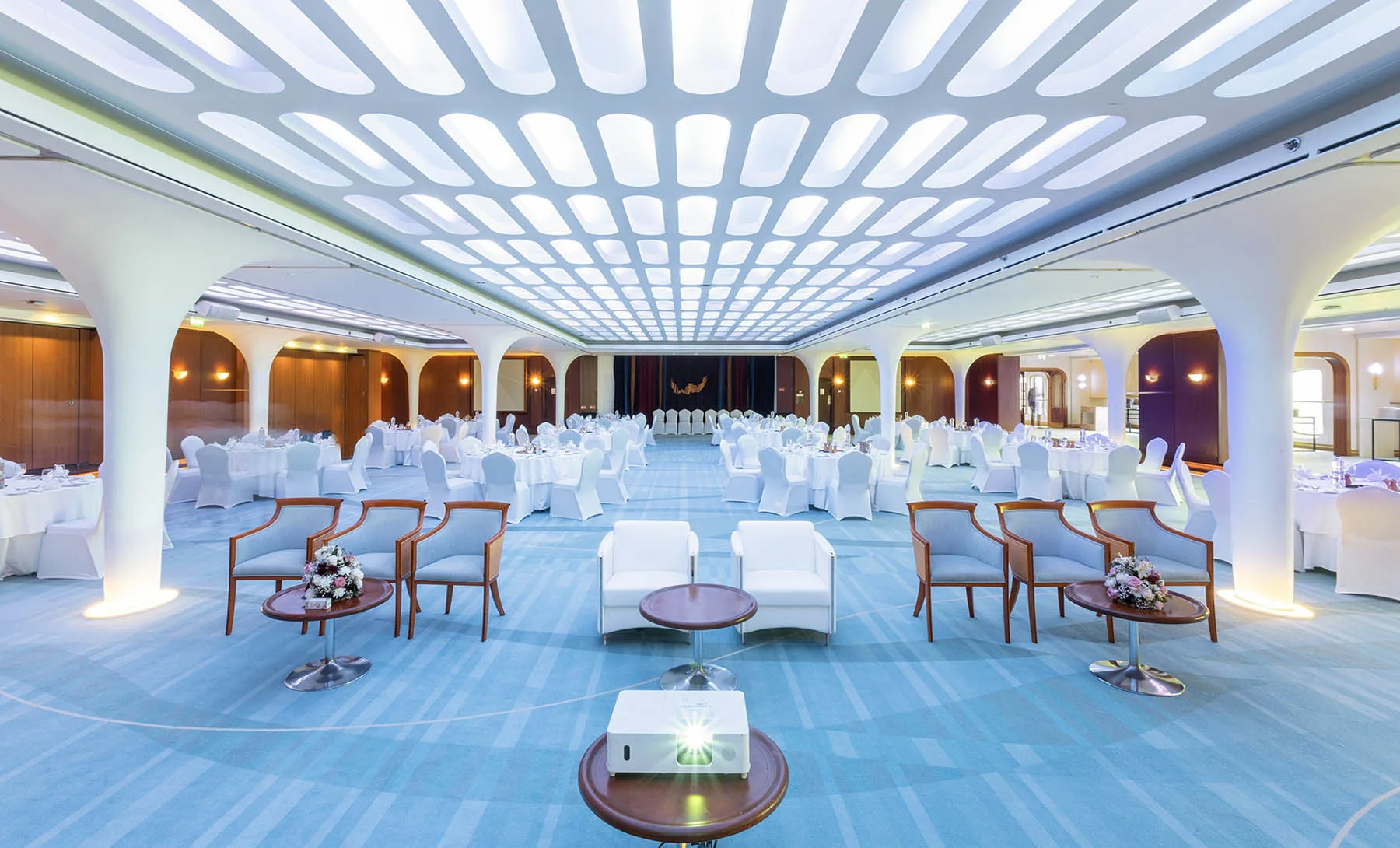 Graduation ceremony aboard QE2