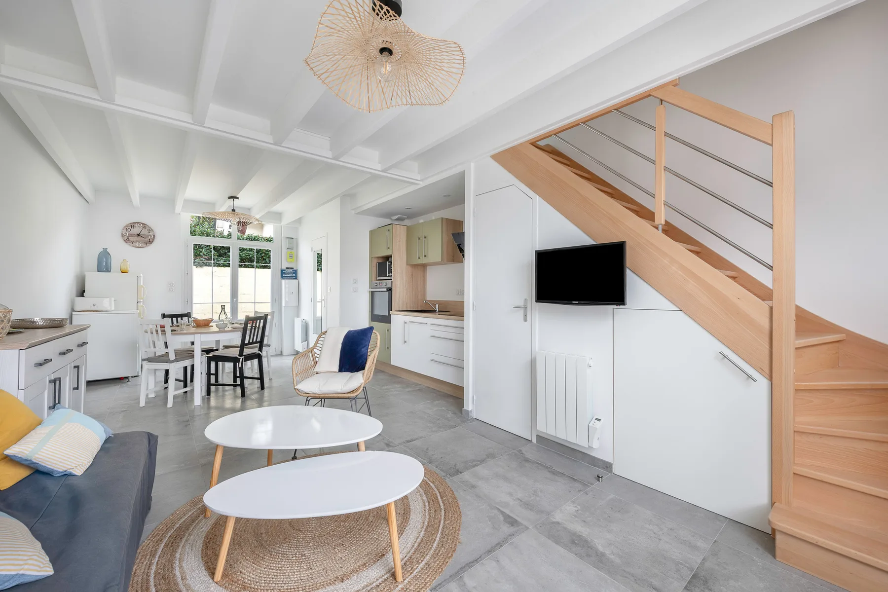 Les Lutins house
