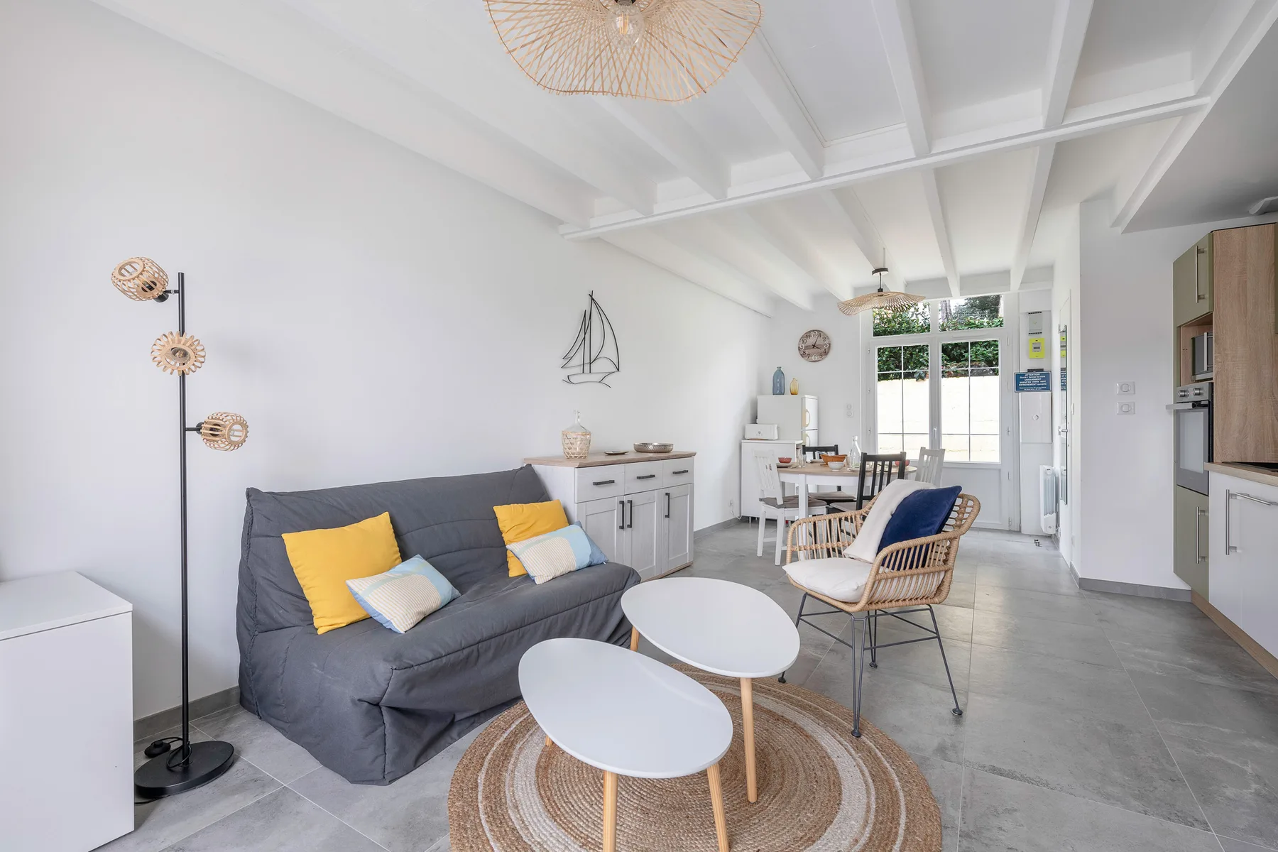 Les Lutins house