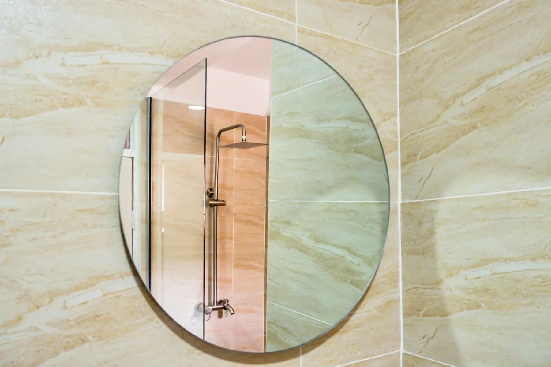 Baño de la habitación doble