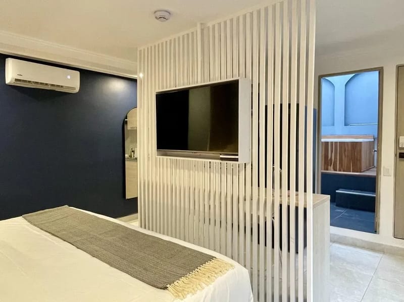 Awesome 2BR w/ 2 Jacuzzis in El Poblado