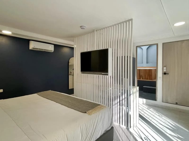 Awesome 2BR w/ 2 Jacuzzis in El Poblado